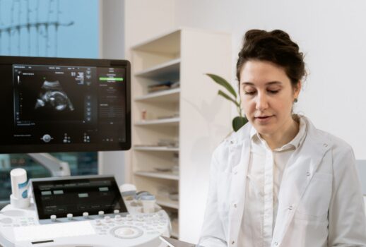 How to Become an OBGYN Nurse